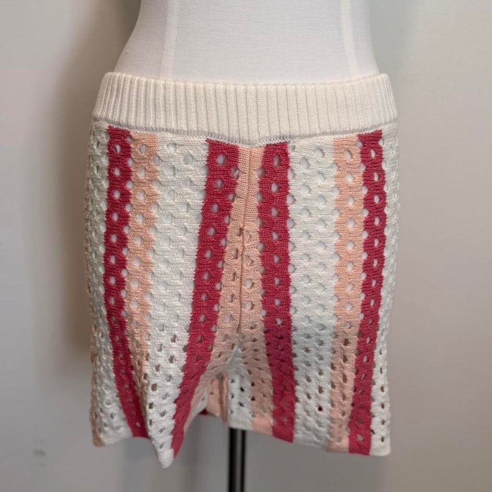 Pink & Cream Crochet Knit‎ Shorts 💕✨